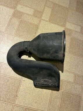 1997-2010 Ford E150 E250 E350SD Air Cleaner Air Inlet Hose Assembly F8UX9F823AA